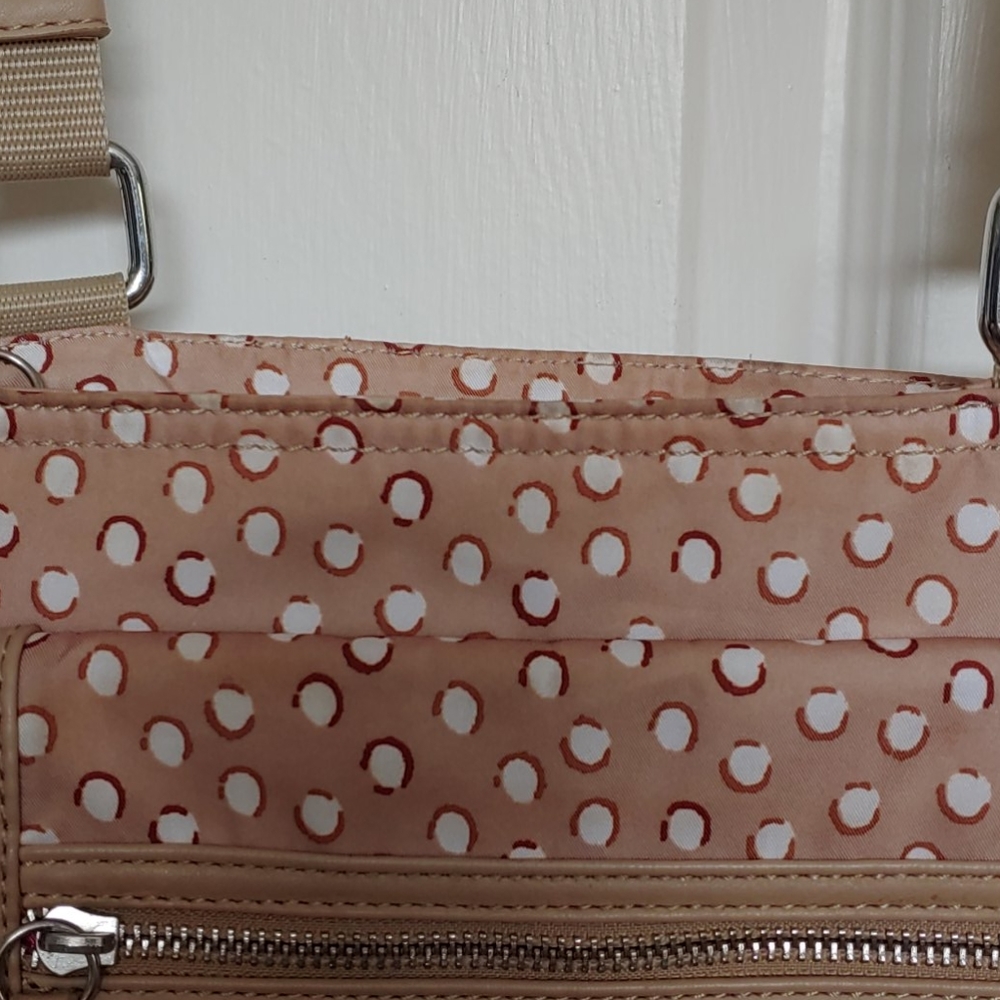 👜 Tyler Rodan Bag - Picture 4 of 11